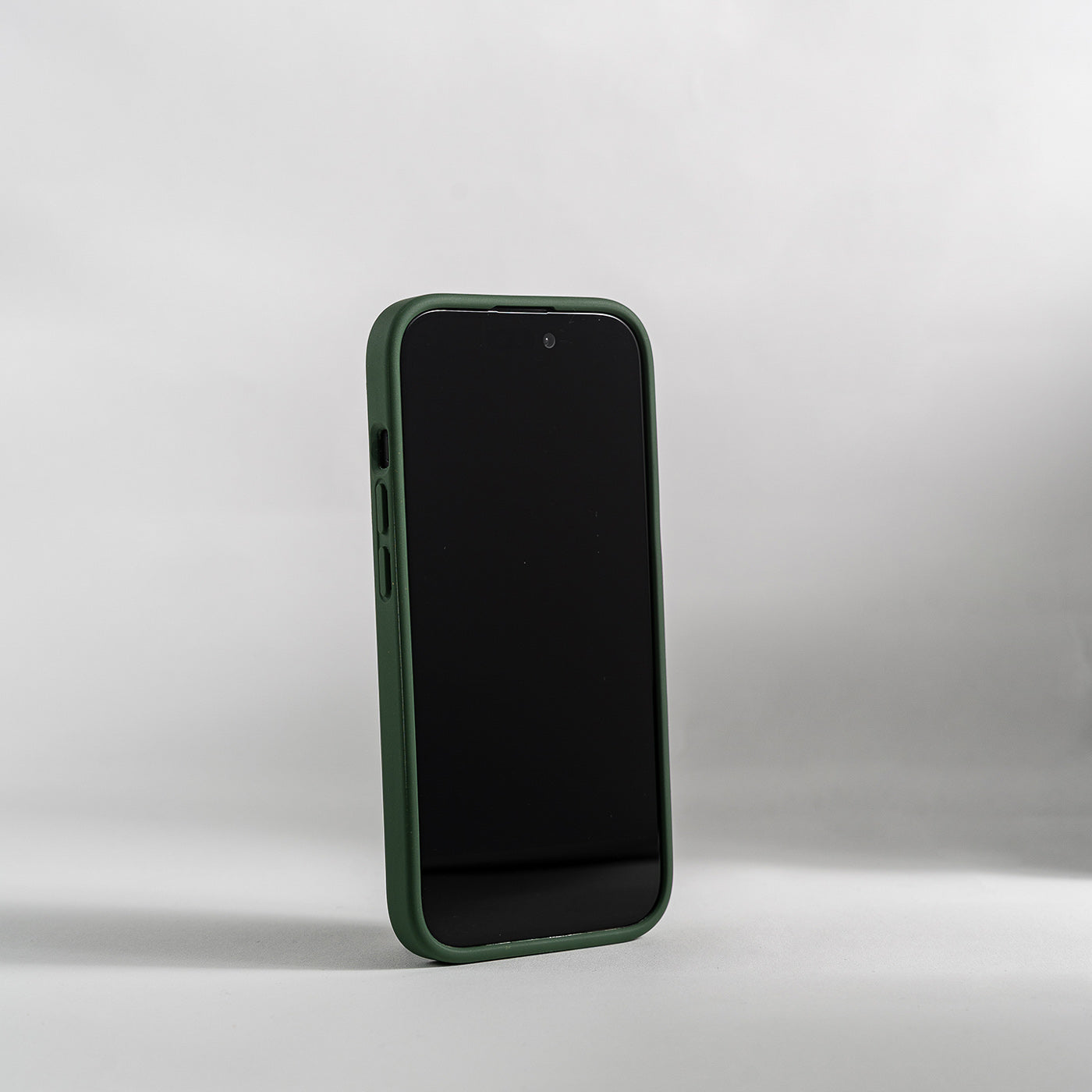 Stående detaljbilde av grønt deksel til iPhone fra CLNT