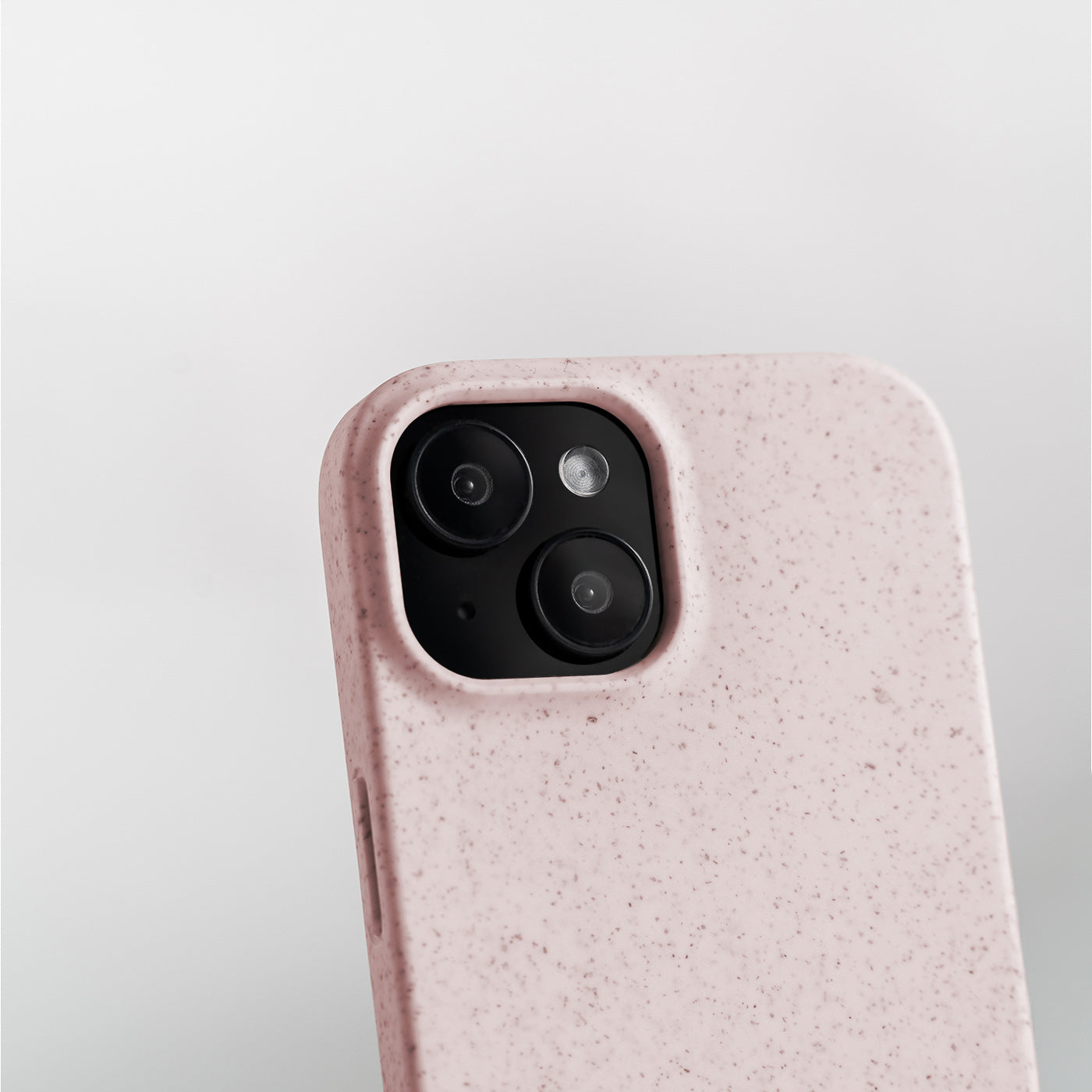 Nærbilde av rosa mobildeksel til iPhone  fra CLNT